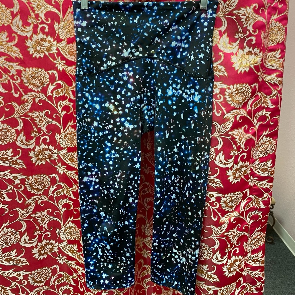 Spanx Booty Boost Active Cropped Leggings